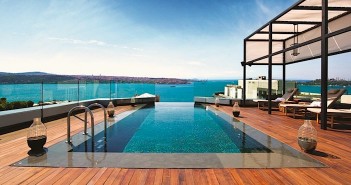 Istanbul swimming pools