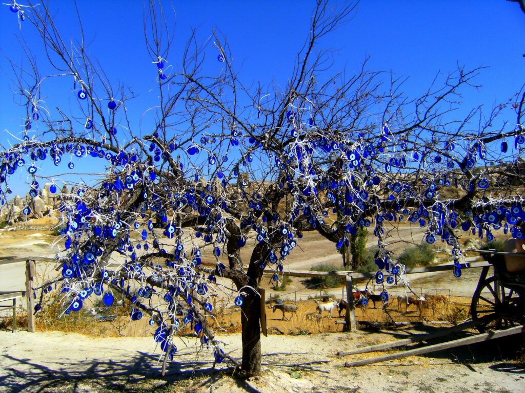 blue-evil-eye-in-turkey