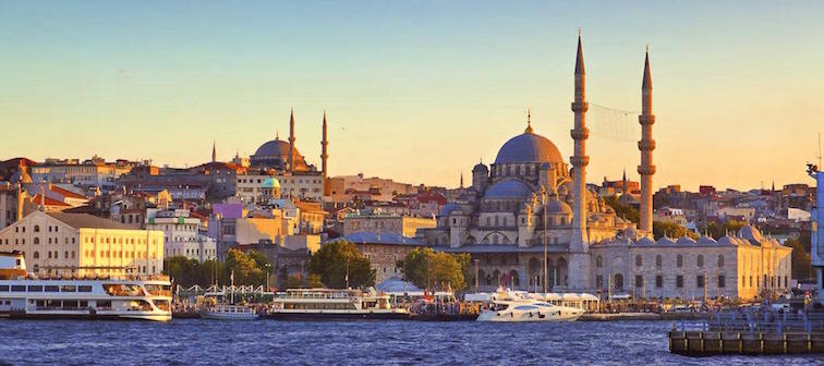 istanbul travel season