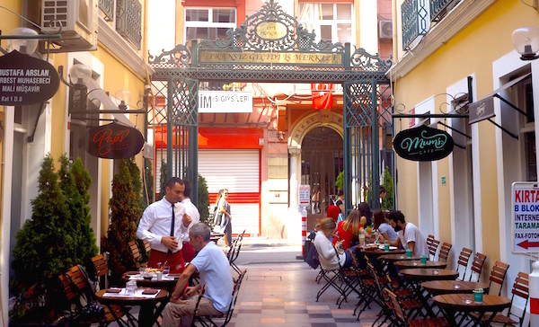 Le passage français de Karaköy.