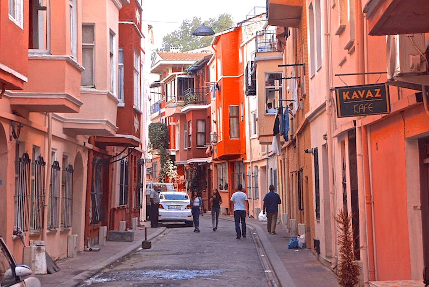 Discover the contrasts of Istanbul