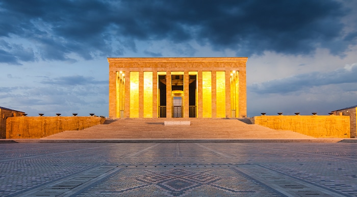 The-tomb-of-Atatürk-in-Ankara-the-Anıtkabir